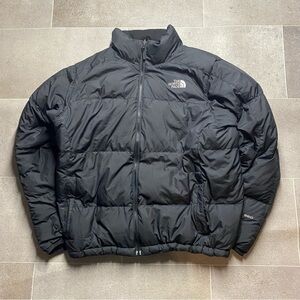 The 550 North Face Men's Classic Black Puffer Coat